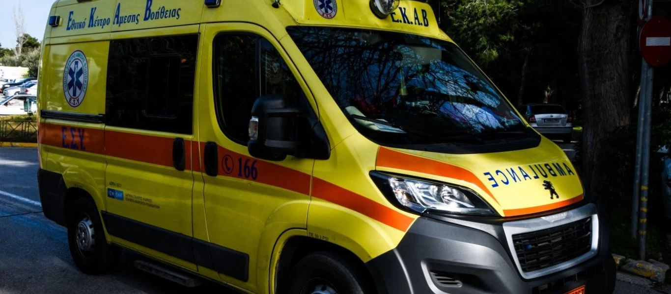 Τροχαίο ατύχημα στο Βόλο - Μηχανή παρέσυρε γυναίκα σε αναπηρικό καροτσάκι